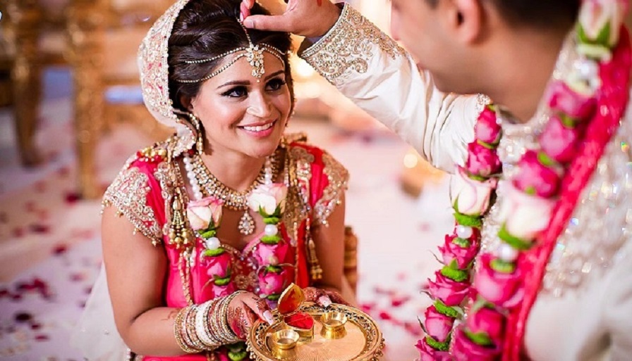 Femeile si bijuteriile: traditia purtarii bijuteriilor in cultura hindusa