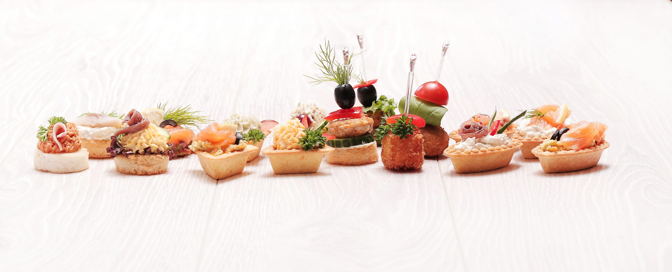 Mancare in Bucuresti la tine acasa: Descopera cele mai bune optiuni de comanda a mancarurilor pentru a-ti satisface pofta