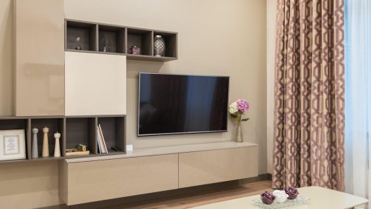 Cum alegi un marketplace sigur pentru telefoane, televizoare și electronice