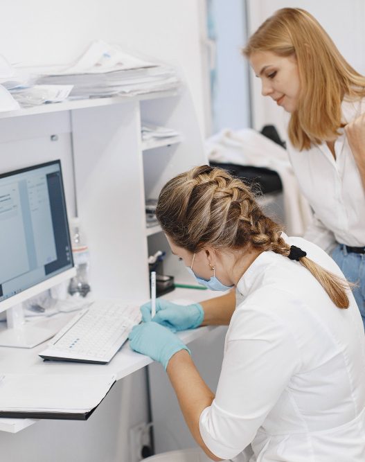 Ce informații ar trebui să însoțească un fișier STL trimis laboratorului dentar?